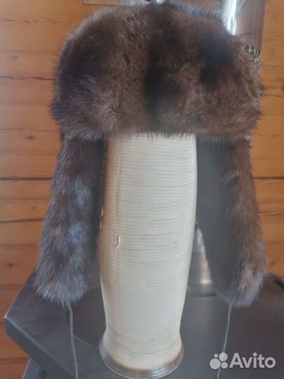 Женская норковая шапка-ушанка