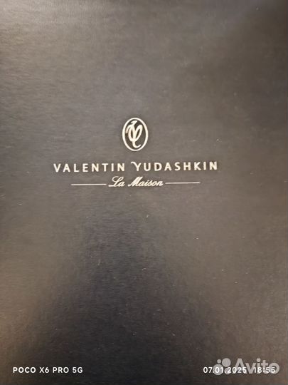 Рамка для фото от Валентина Юдашкина