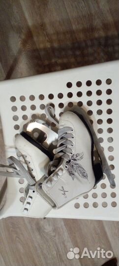 Коньки фигурные детские 27 размер