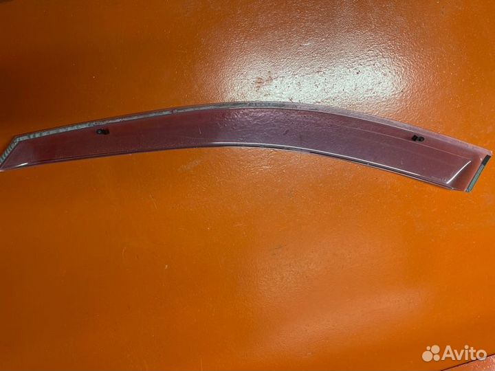 Ветровик, ветровики передний правый Mercedes Benz