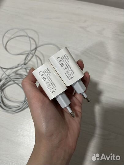 Комплект зарядки на iPhone