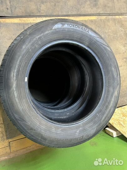 Yokohama BluEarth AE50 215/65 R17 99V