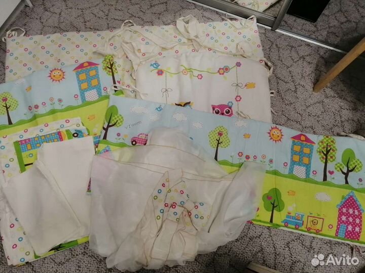 Бортики с балдахином и постельное белье