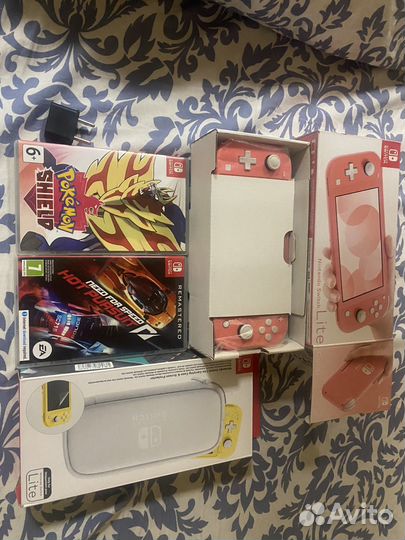 Nintendo switch lite новая