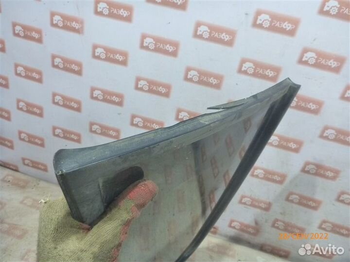 Стекло заднее правое Ssangyong Kyron DJ D20DT