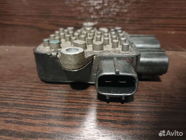 Блок управления вентилятора Mitsubishi Lancer 9