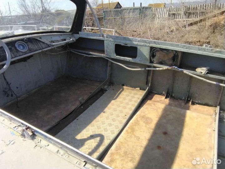 Моторная лодка Прогресс