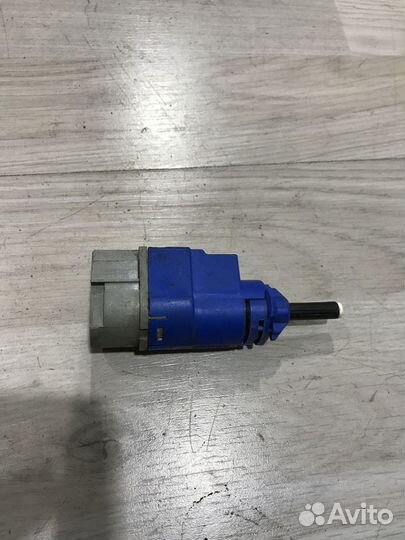 Датчик педали сцепления Renault duster