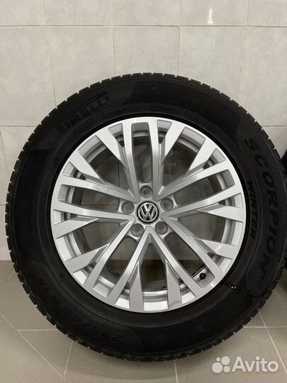 Зимние колеса в сборе r18 Volkswagen Touareg новый