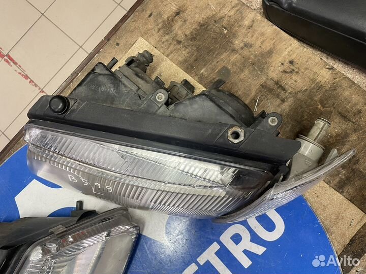 Фара левая Volkswagen Passat b5