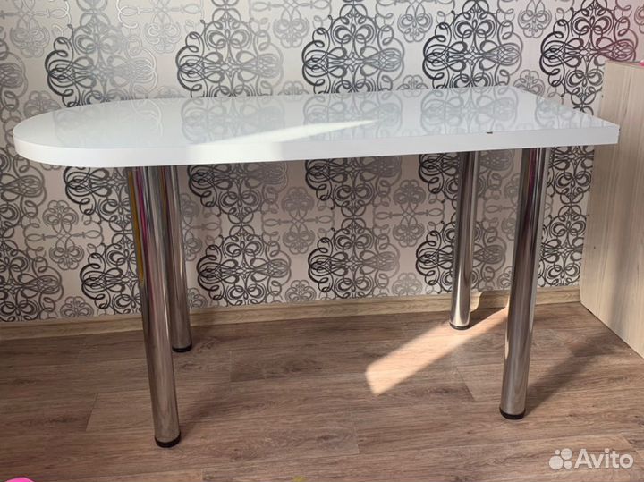 Кухонный стол барный