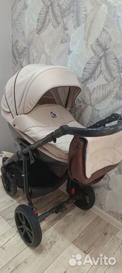 Продам коляску 3 в 1