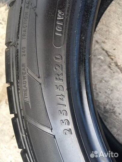 Dunlop SP Sport Maxx GT 255/45 R20