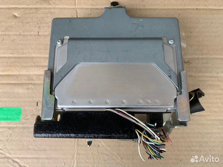 Блок управления двигателем Toyota Corolla E120 1.4