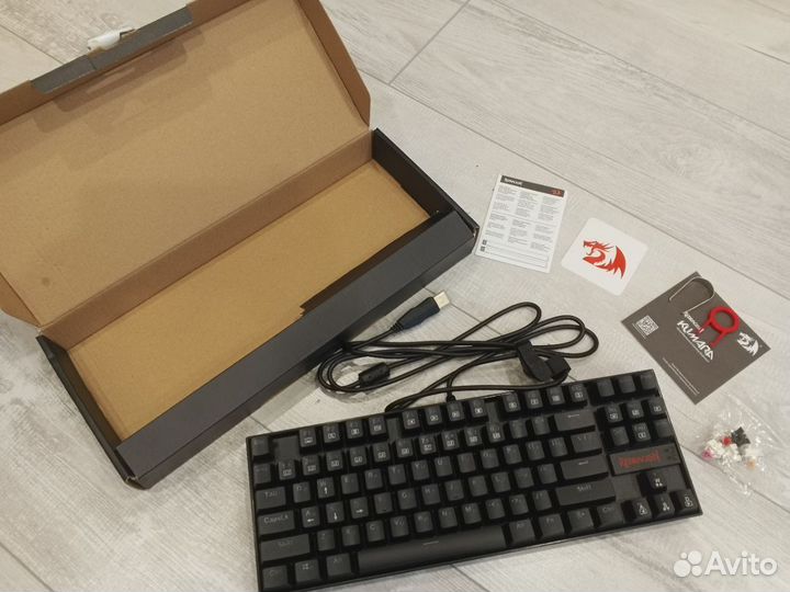 Игровая клавиатура механическая Redragon kumara