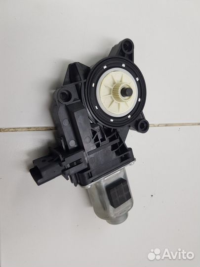 Моторчик стеклоподъемника передний левый