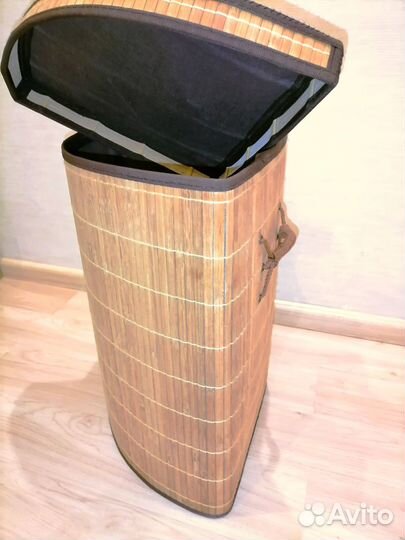 Корзина из бамбука угловая
