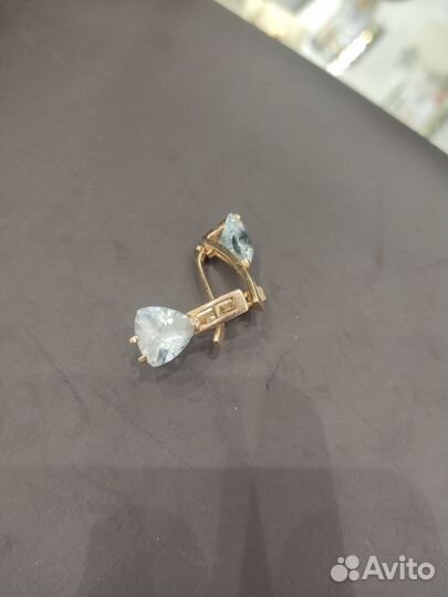 Золотые серьги