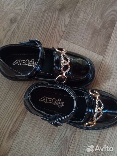 Туфли для девочки 27 размер