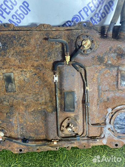 Бензобак Mitsubishi Lancer 9 седан 1.6 4G18 2004