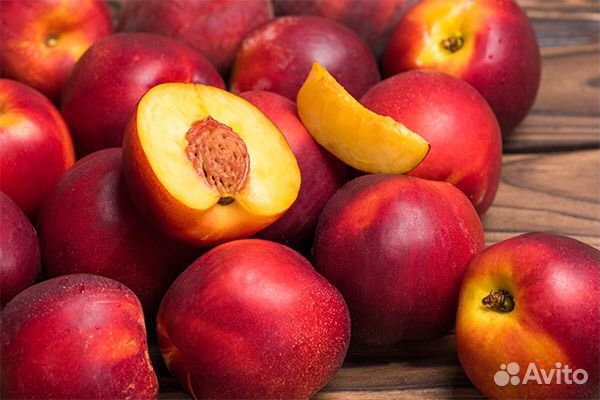 Нектарины (Азейрбайджан) Спелый