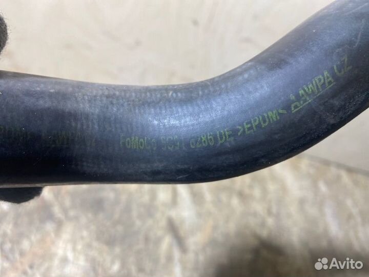 Патрубок радиатора верхний Ford Kuga 1 (08-12) SUV