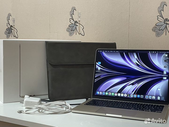 Apple macbook air 13 m2 2022