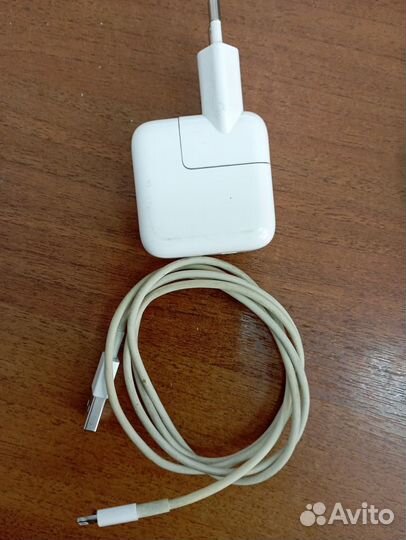 Зарядное устройство на iPhone
