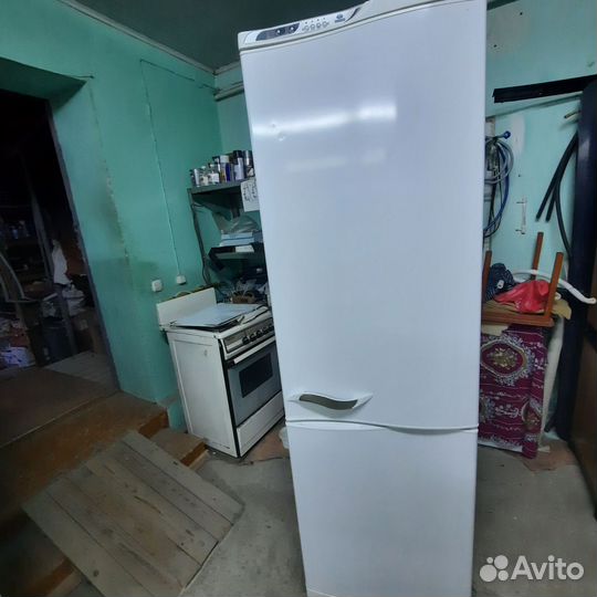 Холодильник