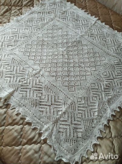 Пуховый платок новый