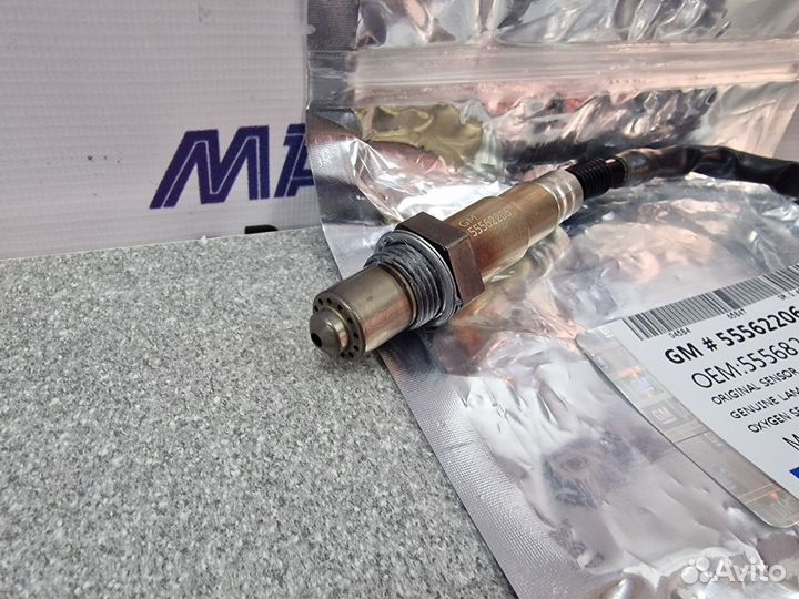 Датчик кислорода GM 55562206 Opel Astra J