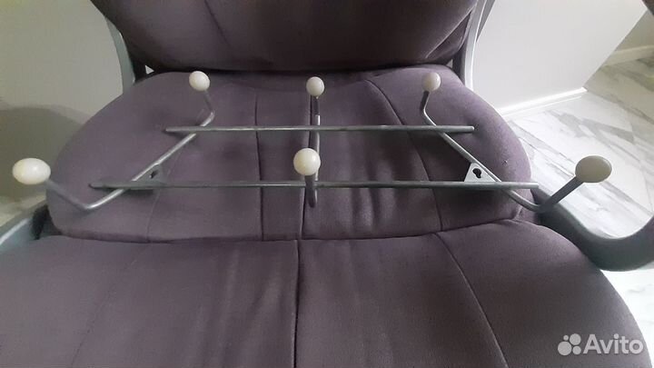 Крючок настенный