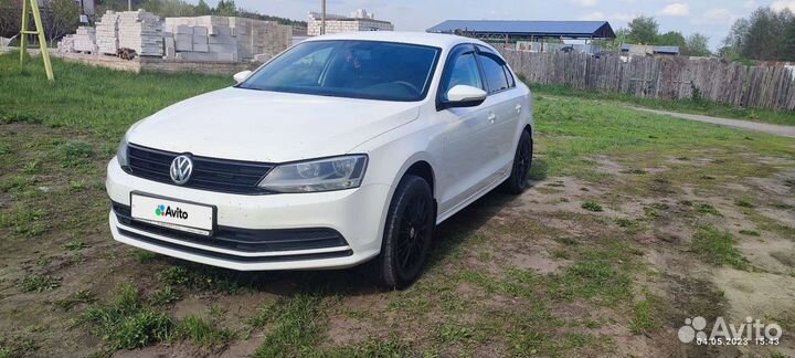 Volkswagen Jetta, 2015