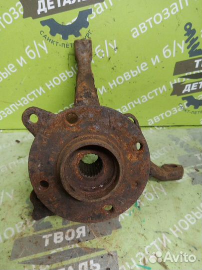 Ступица цапфа кулак передняя левая Vw Passat B3