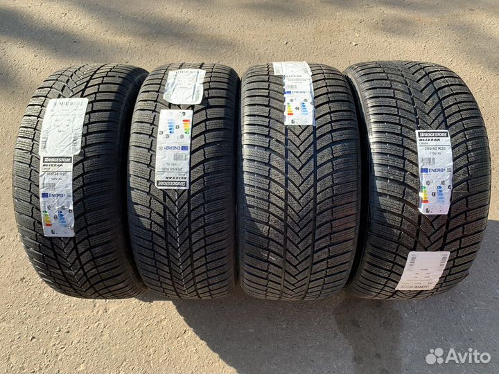 Bridgestone Blizzak LM-005 295/40 R20 и 265/45 R20