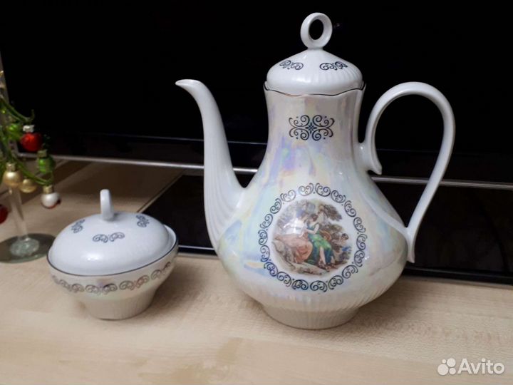 Мадонна Германия кофейник