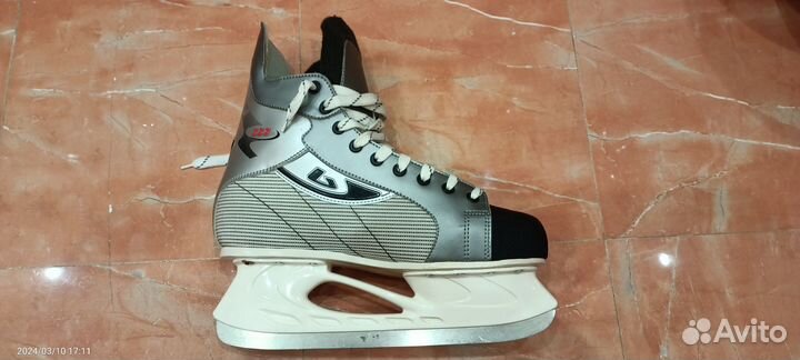 Коньки хоккейные botas размер 47/48