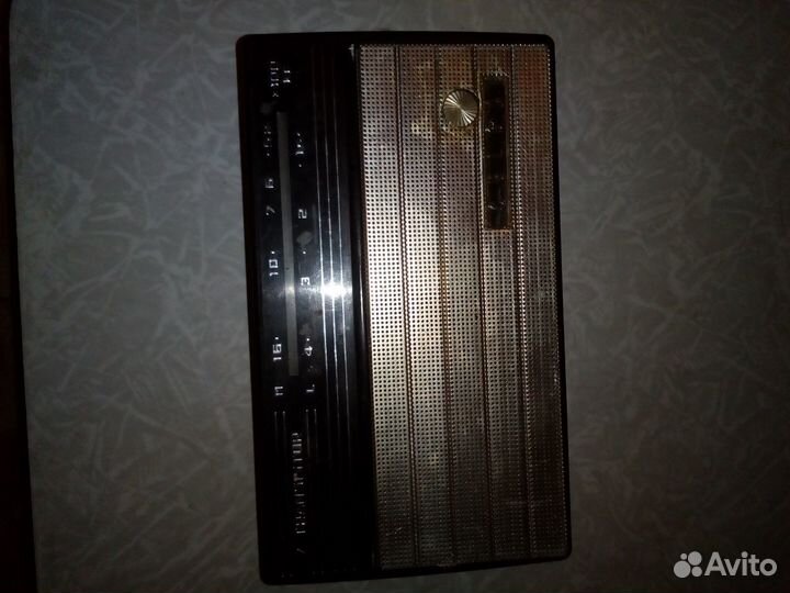 Радиоприемники ссср: Корпус Selga, Ламповый