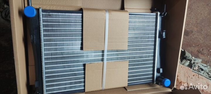 Радиатор охлаждения AVA FDA2325