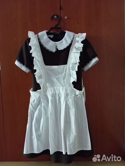Школьное платье с фартуком