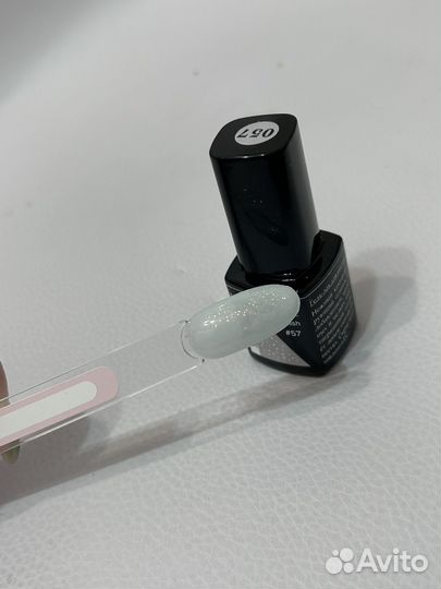 Гель лаки для маникюра, топы, материалы