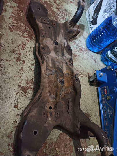 Подрамник mitsubishi outlander xl 3.0 2008 год