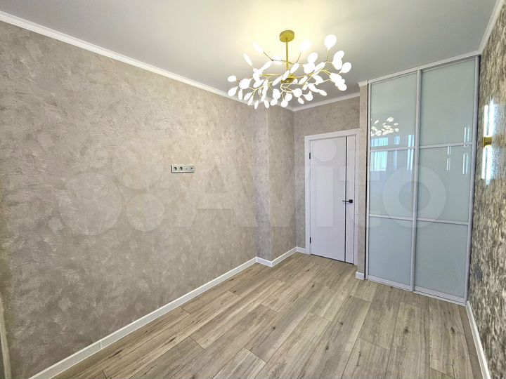 2-к. квартира, 50 м², 10/17 эт.