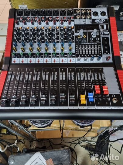 Активная итальянская колонка RCF ART 745-A MK4