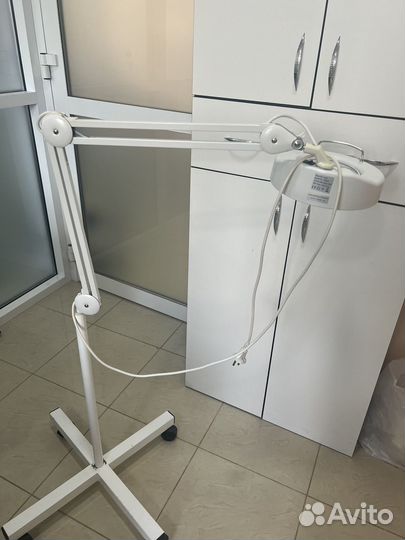 Лампа лупа напольная