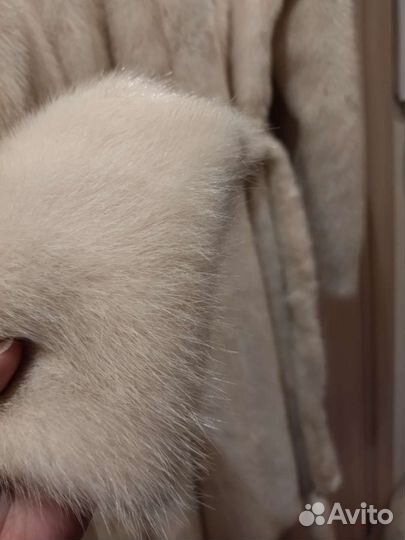 Шуба норковая с воротником рысь