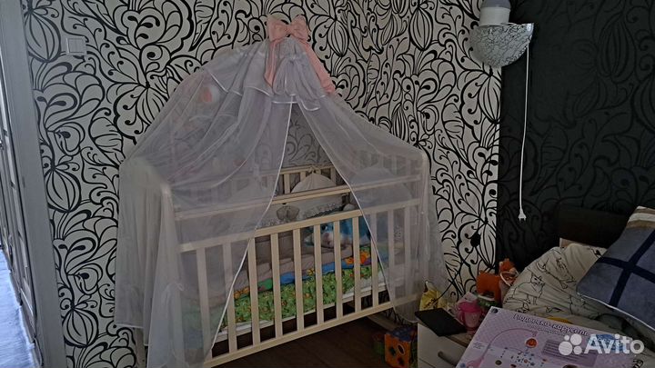 Кровать с балдахином