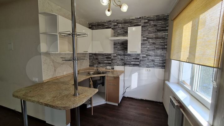 3-к. квартира, 60 м², 4/4 эт.