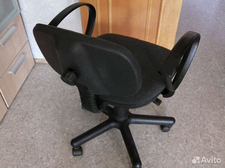 Компьютерное кресло