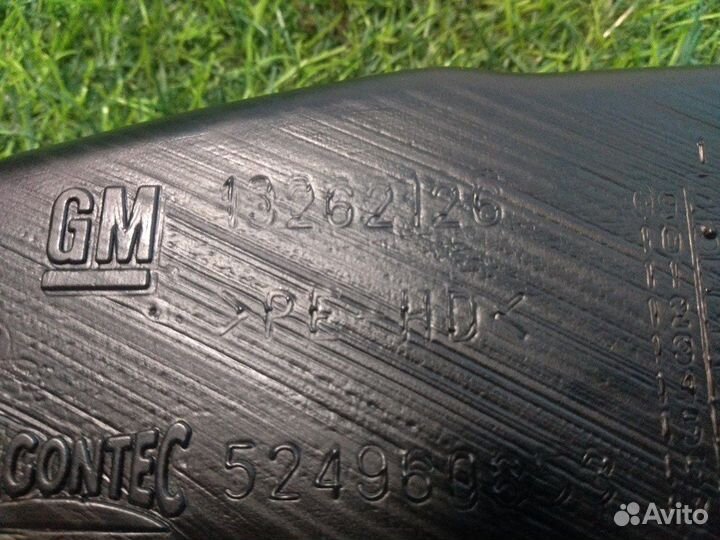 Воздуховод правый Opel Astra J хэтчбек 5дв. 1.6